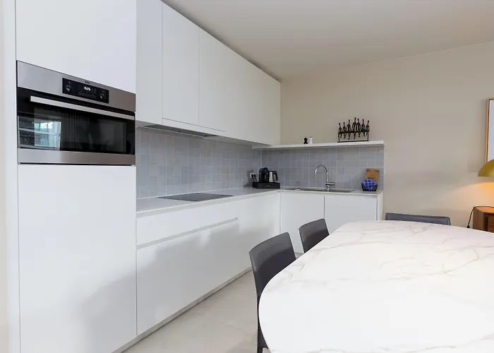 Sky Bridge - Casselbergh Residences Apartman *