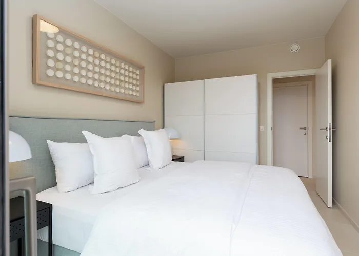 Sky Bridge - Casselbergh Residences *